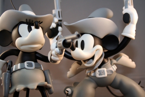 Two gun Mickey