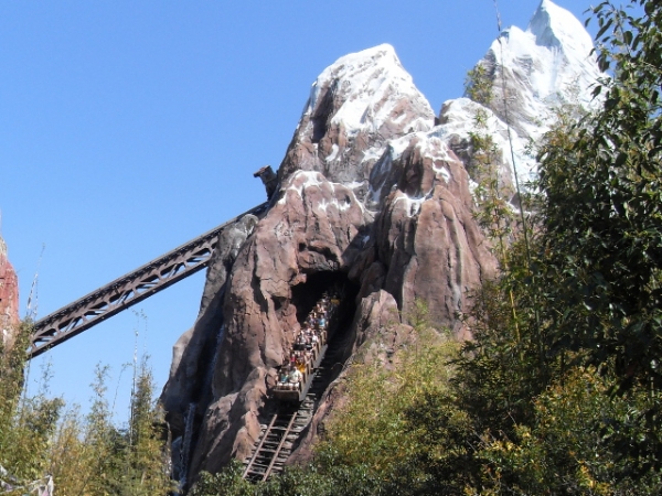 Expedition Everest relies on fast dispatches