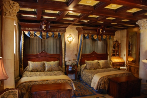 Cinderella Castle Suite bedroom