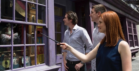 The Weasleys, interactive wands, and you. Image © Universal.