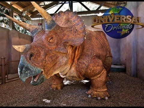 Animatronic Triceratops used in the Triceratops Encounter attraction