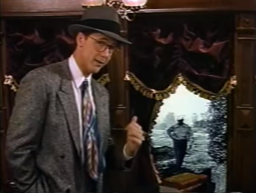Harry Anderson pointing to Uncle Walt