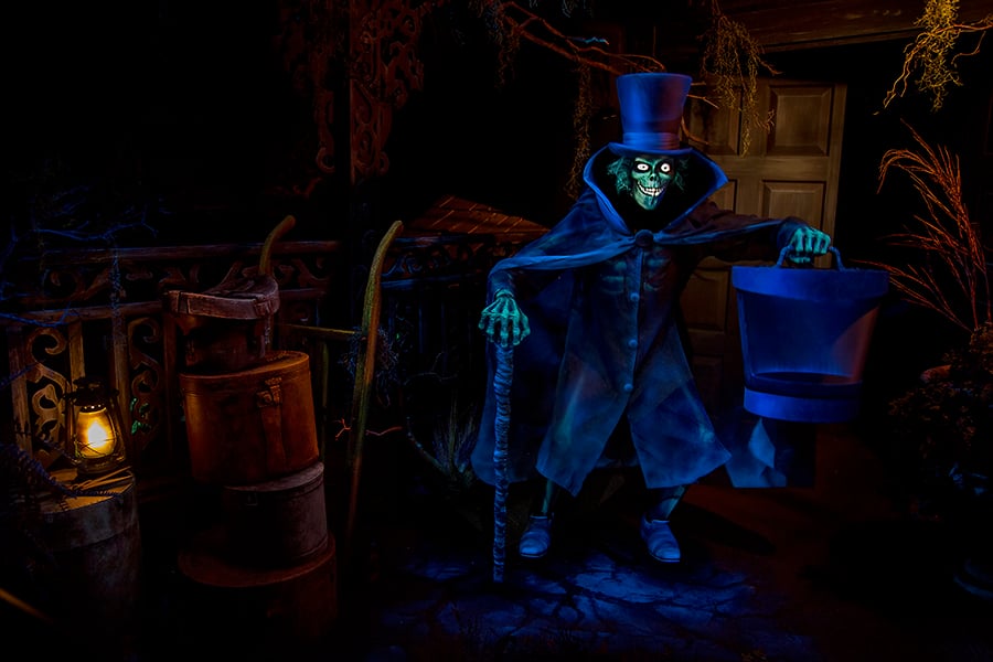The Hatbox Ghost in Disneyland's Haunted Mansion