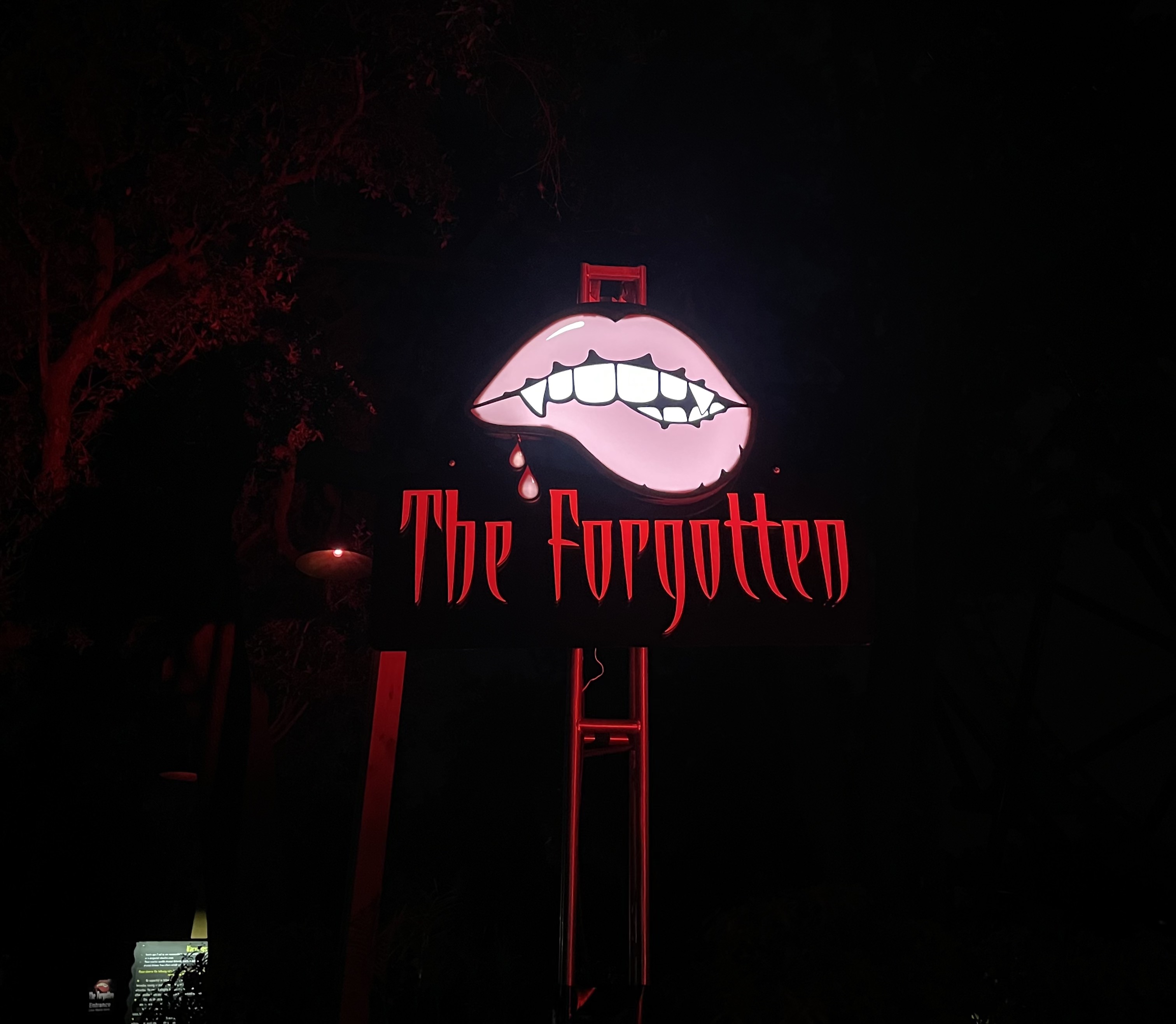 The Forgotten's entrance at Howl-O-Scream