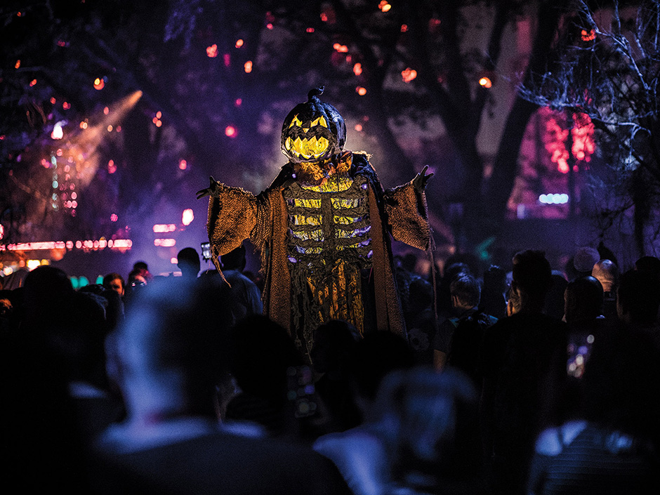 Twisted Tradition Scare zone at Halloween Horror Nights