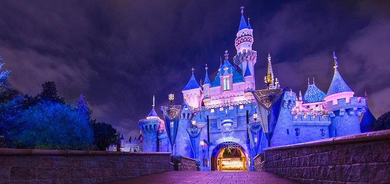 Disney entrance, Disney