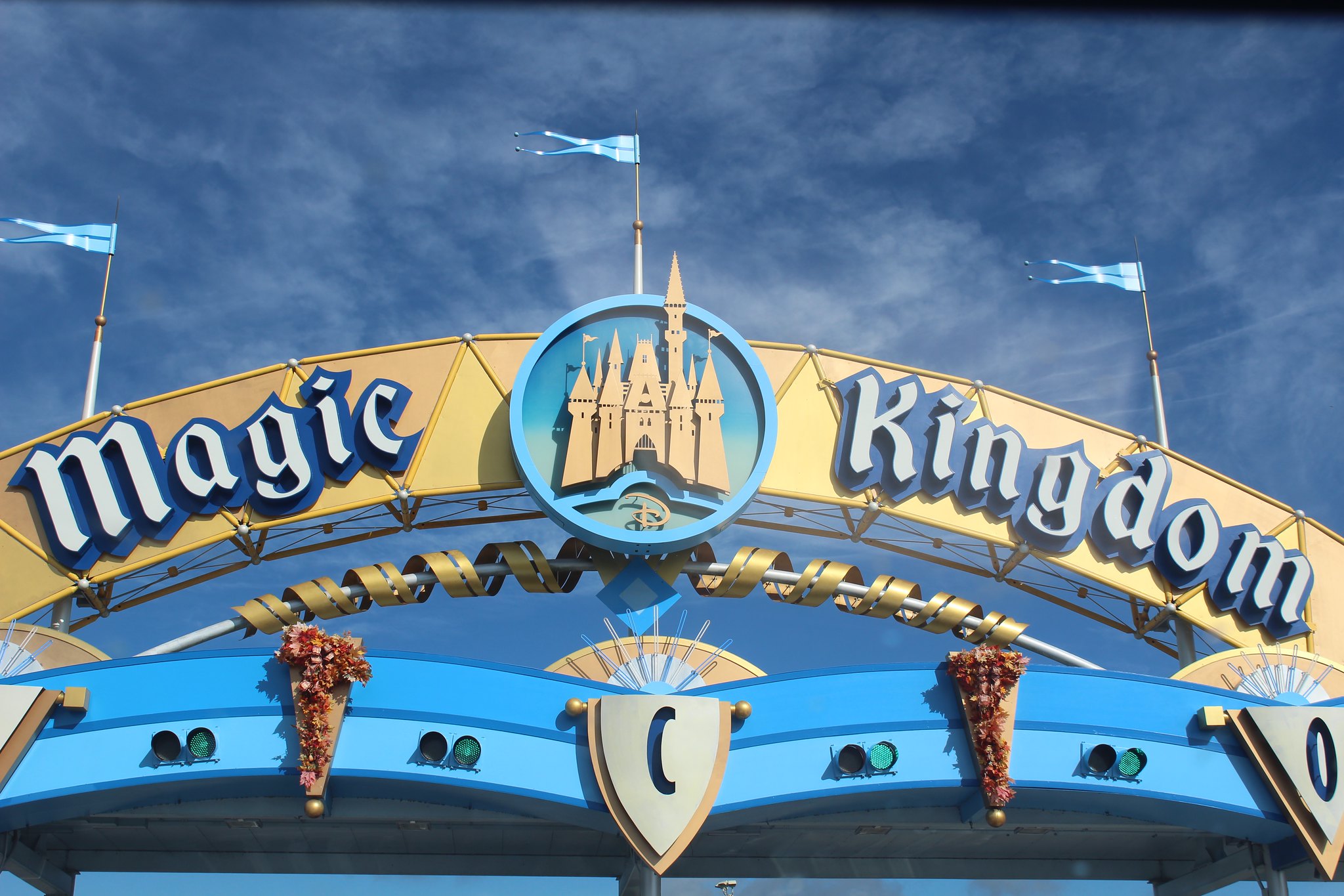Magic Kingdom, entrance sign