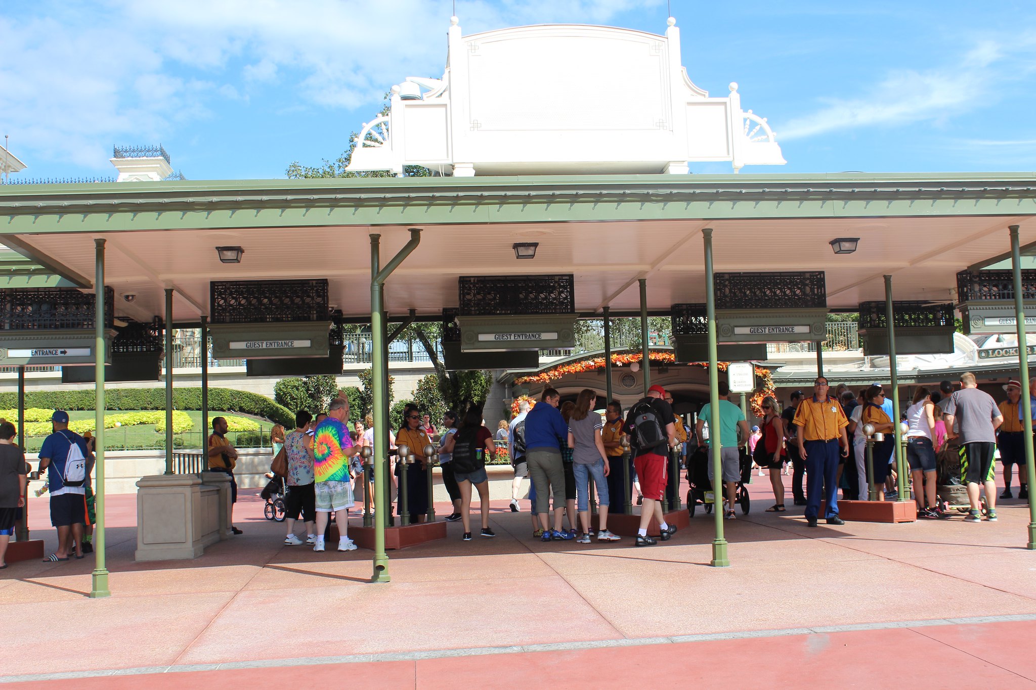 Entrance, Theme Park Tourist
