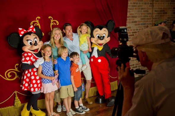 Minnie and Mickey Photographer