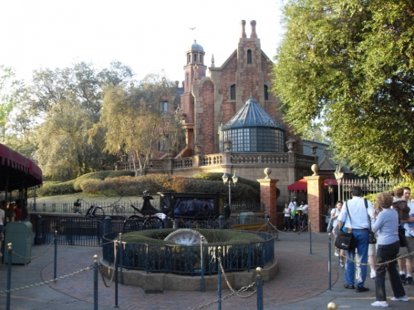 Some kids are genuinely terrified of the Haunted Mansion