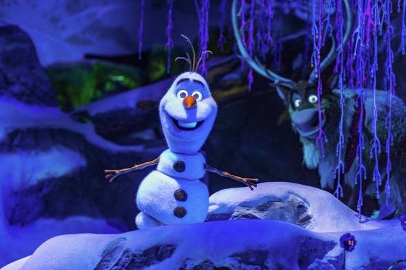 Olaf and the reindeer on Frozen Ever After