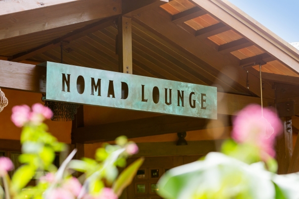 Nomad Lounge sign