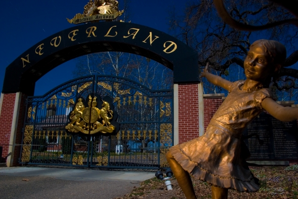 Neverland Main Gate