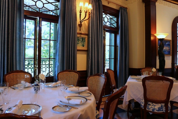 Club 33 dining room
