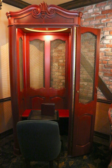 Club 33 elevator