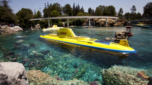 Finding Nemo Submarine Voyage, Disneyland