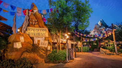 Expedition Everest entrance